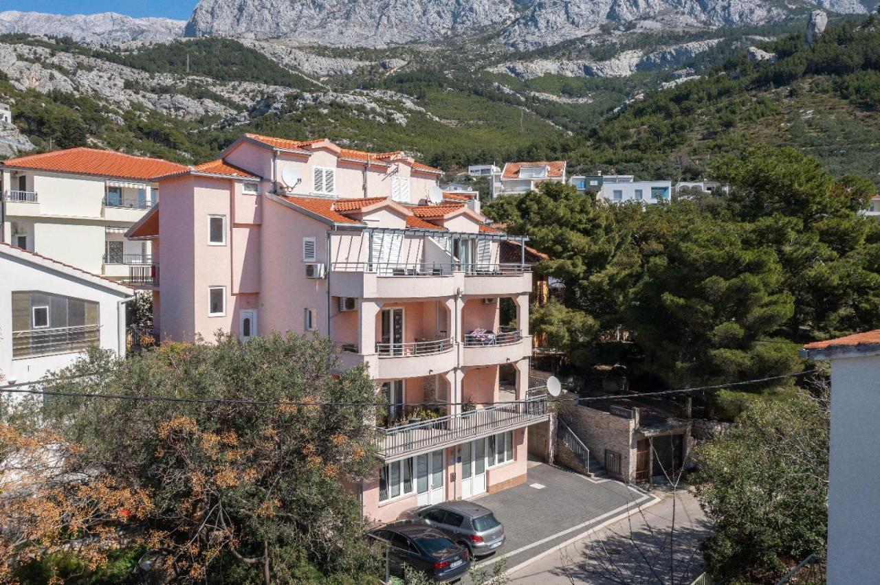 Apartments Luka Toni Krvavica Luaran gambar