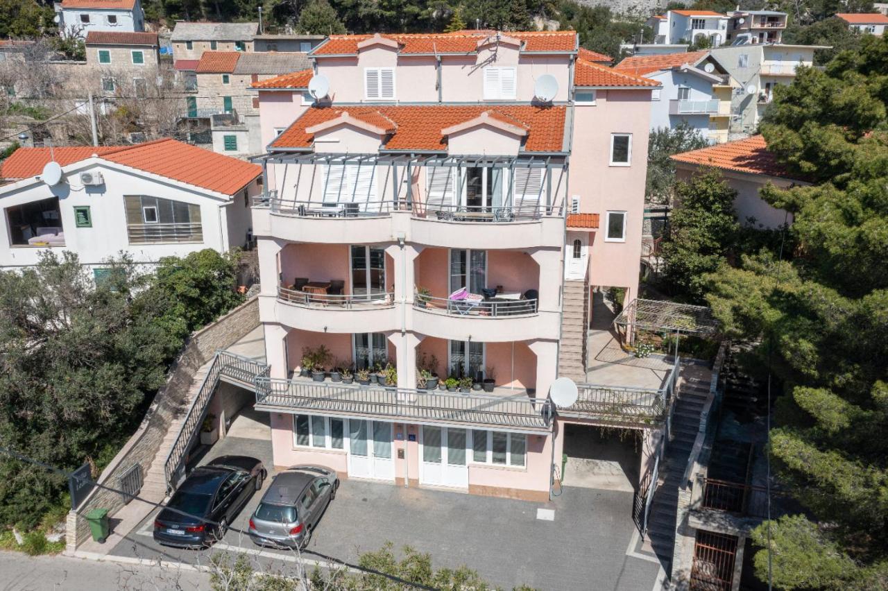 Apartments Luka Toni Krvavica Luaran gambar