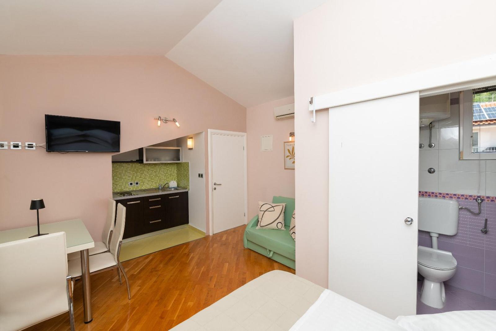 Apartments Luka Toni Krvavica Luaran gambar