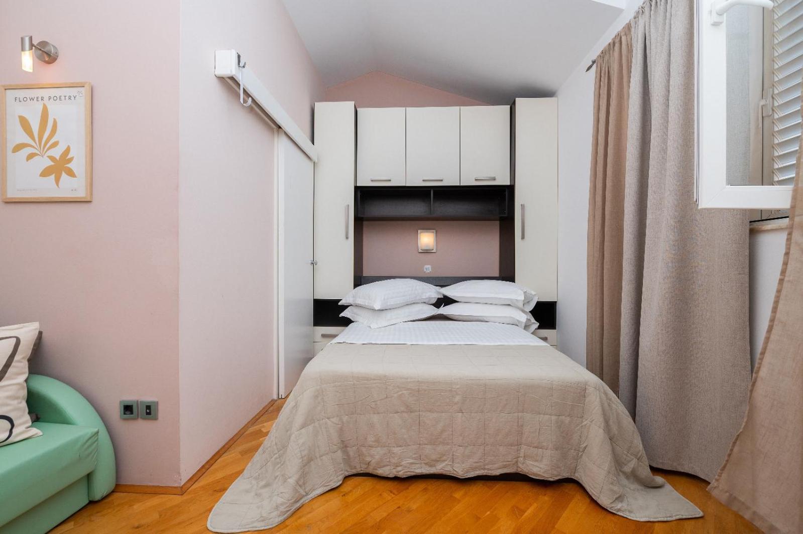 Apartments Luka Toni Krvavica Luaran gambar