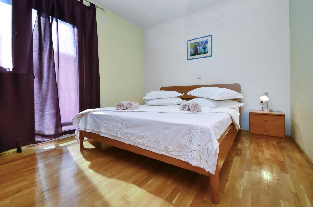 Apartments Luka Toni Krvavica Luaran gambar